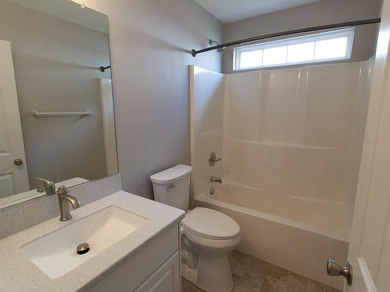 318 Vanderbilt Dr — Photo 23