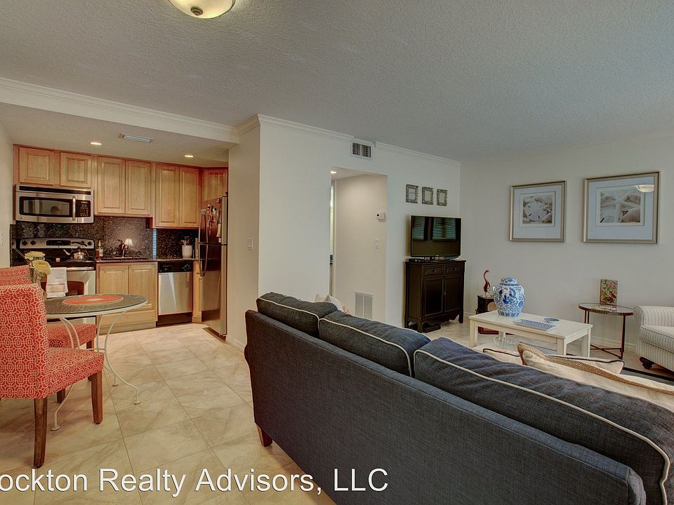 1st image of 115 Airport Ave E APT 10
