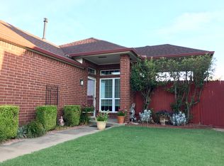 1203 SW 22nd St, MOORE, OK 73170