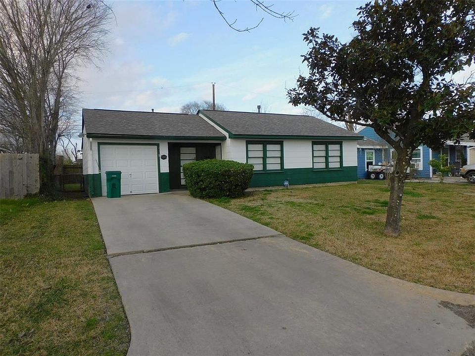 1st image of 2203 Thomas Ave
