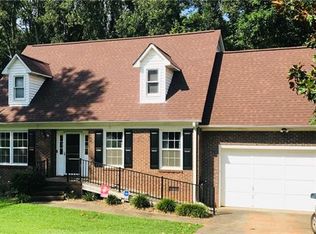 416 Shadow View Dr, Gastonia, NC 28054
