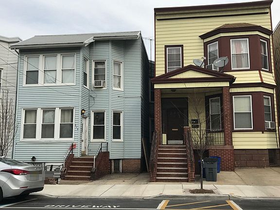3rd image of 914 17th St