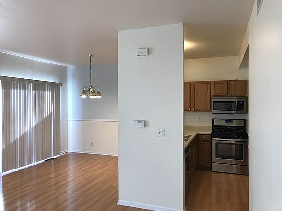 3rd image of 7223 Mabels Way