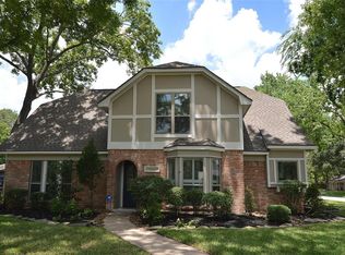 15302 Ashburton Dr, Houston, TX 77040