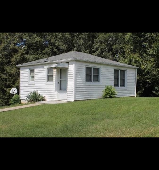 1st image of 1314 Valley Dr #2