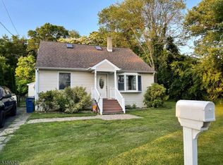 410 Mineral Spring Dr, Dover, NJ 07801