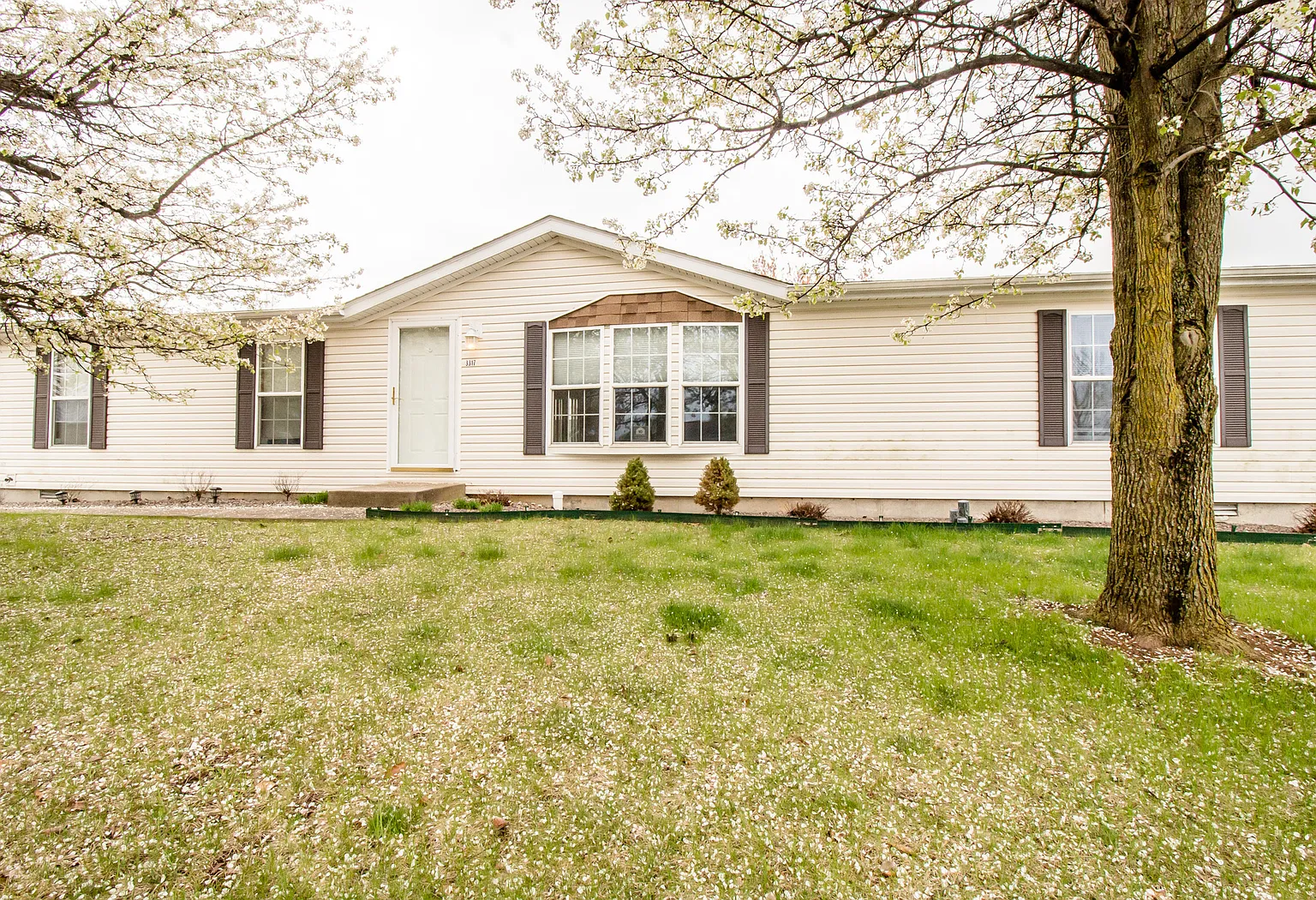 3317 Orchard Valley Dr photo 1
