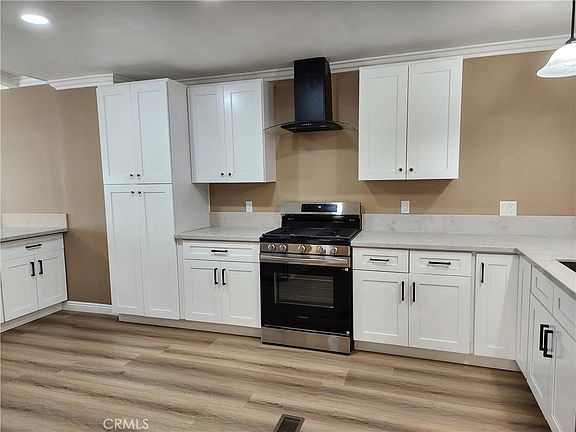 2nd image of 1456 E Philadelphia St Space 368