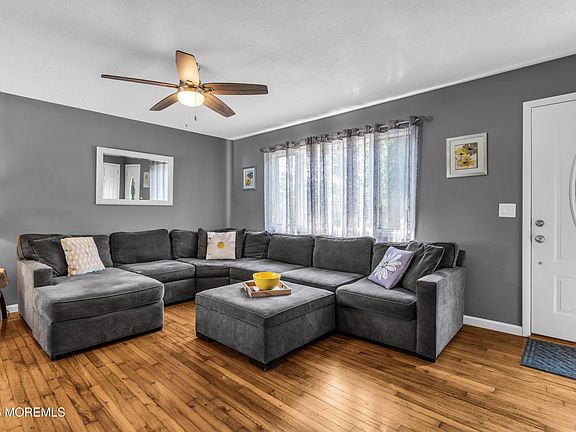 3rd image of 130 Coral Drive