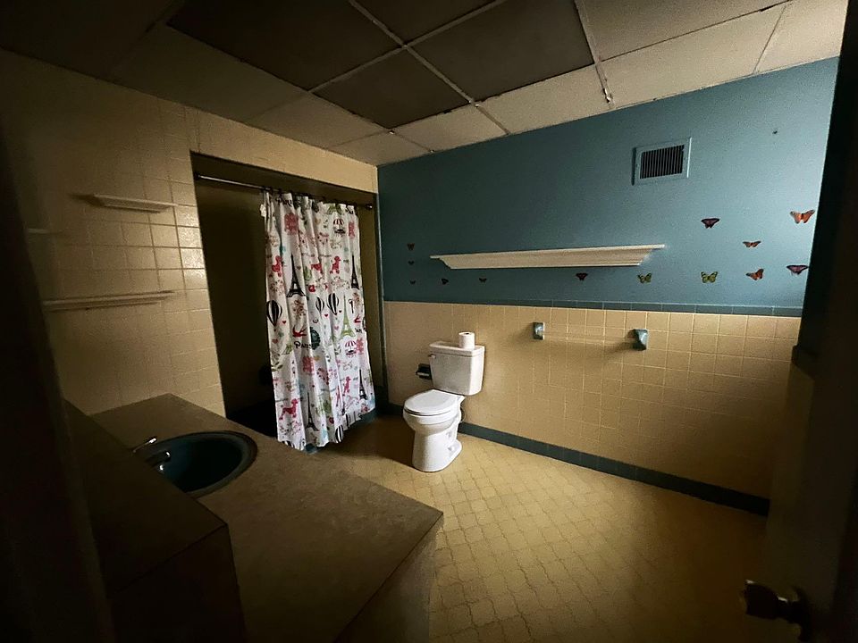 935 W Shunk St Philadelphia PA Zillow Apartments for Rent in