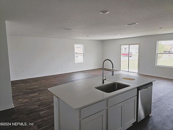 4th image of 2230 WAGON Lane