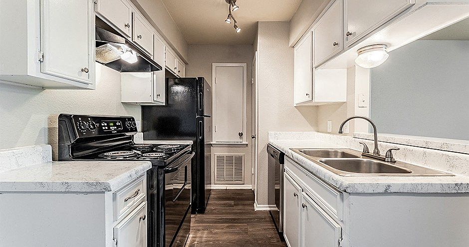 1st image of 704 E Waring St #246