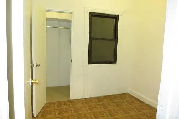 Rented by Manhattan Best Realty, Inc. | media 32