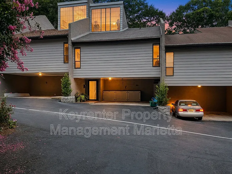 510 E Ponce De Leon Ave #N