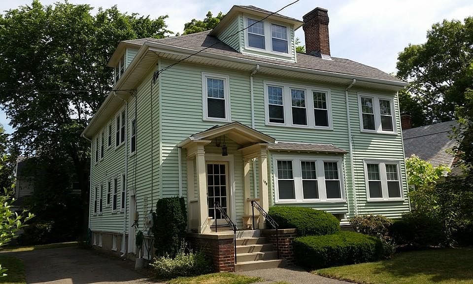 1st image of 109 Auburn St #1