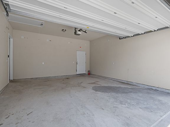 2nd image of 4410-2 Russell Dr
