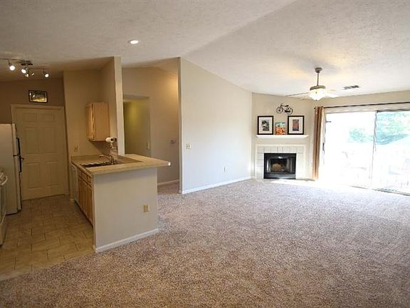 3rd image of 6600 Wareham Ct APT 8