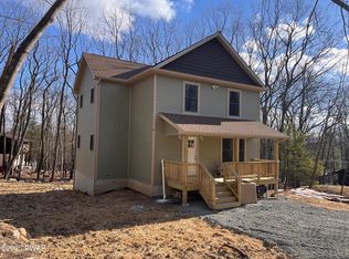 186 N Forrest Dr, Milford, PA 18337