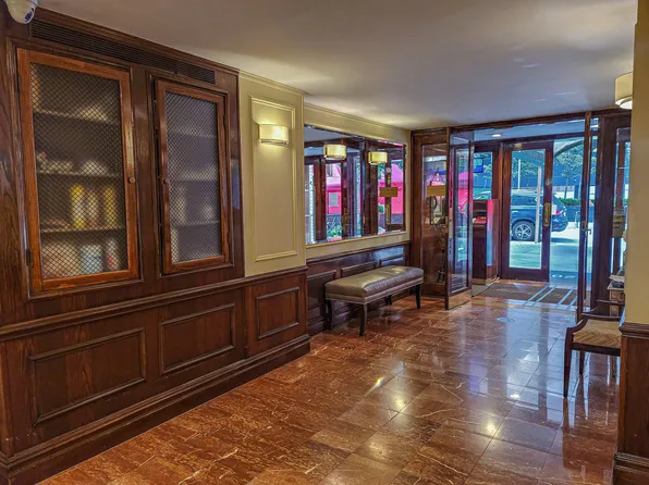 209 E 56th St APT 7J, Manhattan, NY 10022