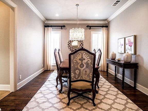 5th image of 1409 Montclair Cir