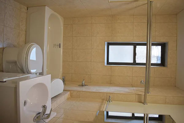 Rented by Lions Share Inc. | media 38