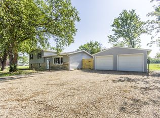 8964 Wheatland Cir, Manhattan, KS 66502