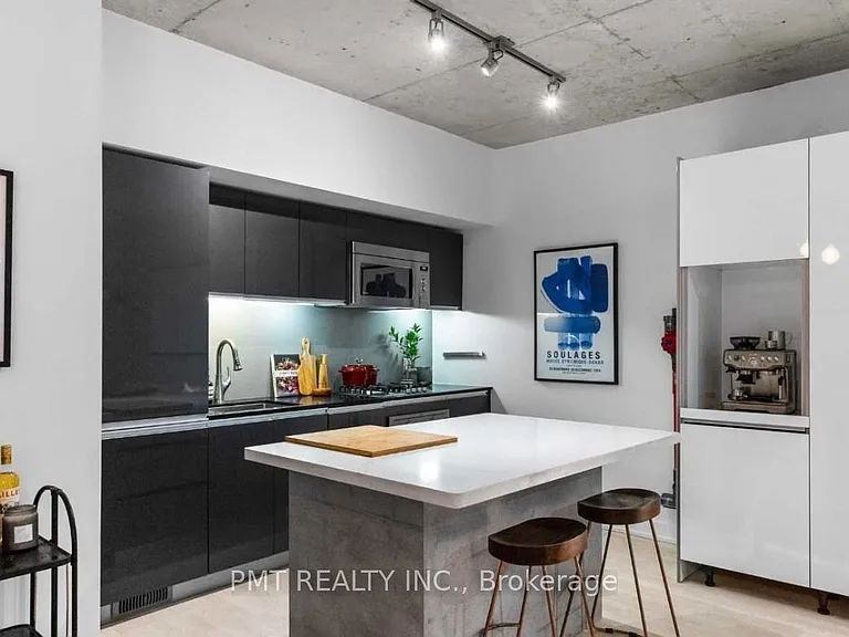 20 Gladstone Ave #201 — Photo 9
