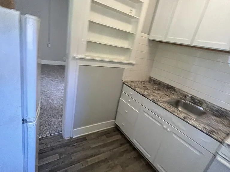 Dundee Park Apartments — Photo 12