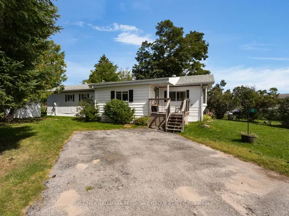 17 Balantrae Dr, Oro Medonte, ON L3V 0P9