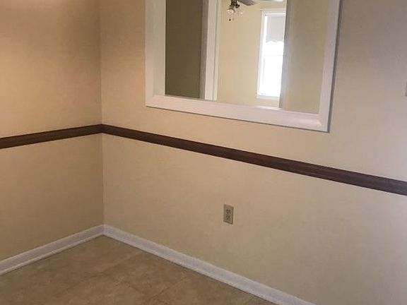 5th image of 203 Graystone Dr