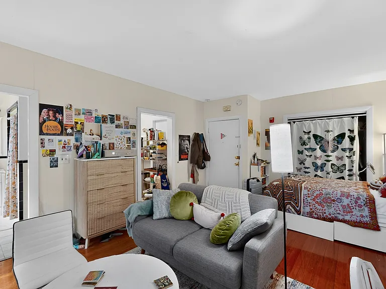 1063 Beacon St #2 — Photo 4