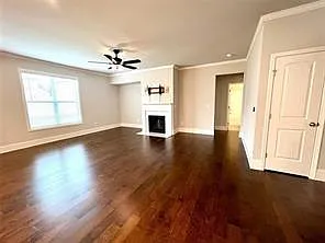 2043 Hamilton Lake Pkwy — Photo 3