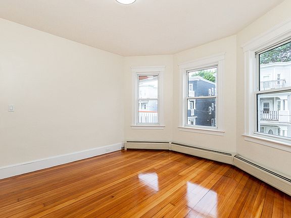 2nd image of 16 Taft St #2