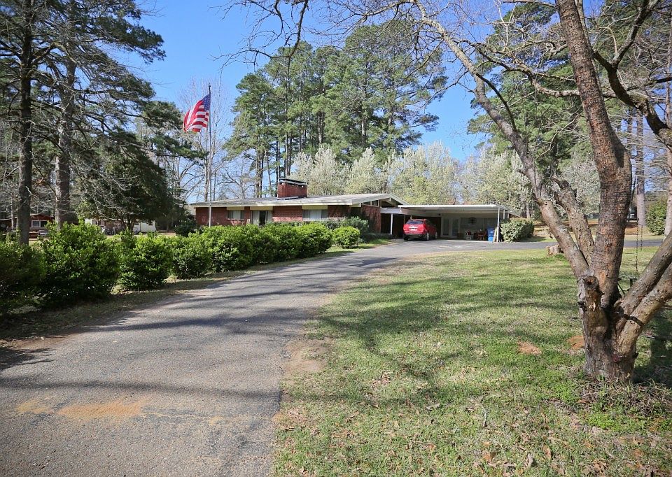 1st image of 1429 Holland Dr