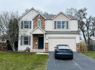 1002 Mountain View Dr, Joliet, IL 60432