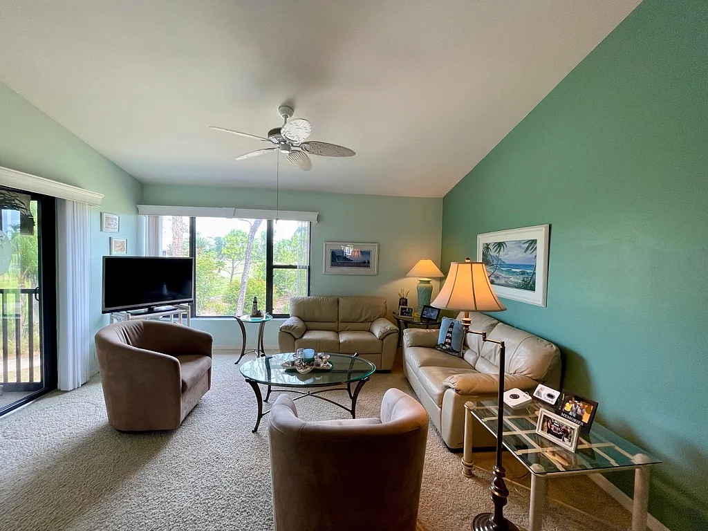2 bed, 1400 sqft, $2,100 — Photo 4