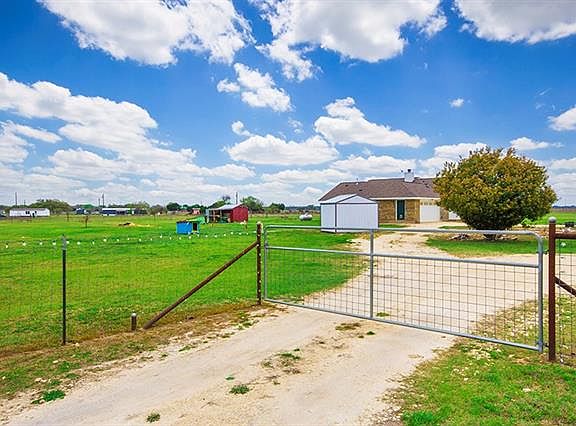 2nd image of 10217 County Road 272