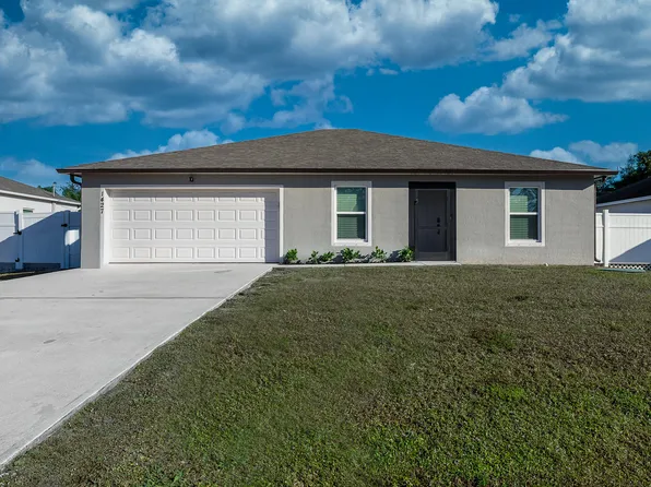 1427 SW Leisure Lane, Port St Lucie, FL 34953