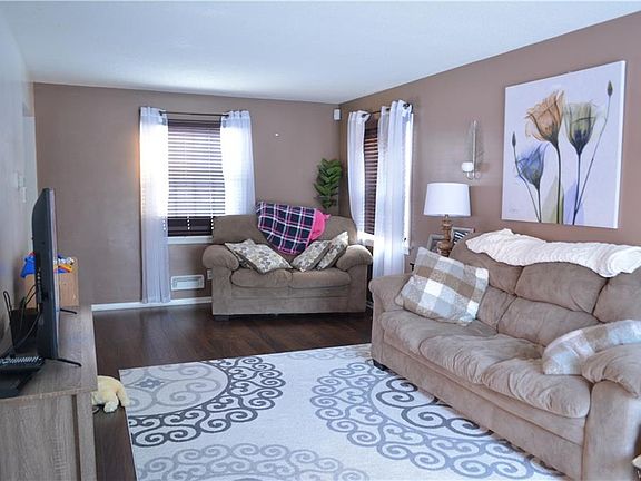 3rd image of 9138 Shantz Ave