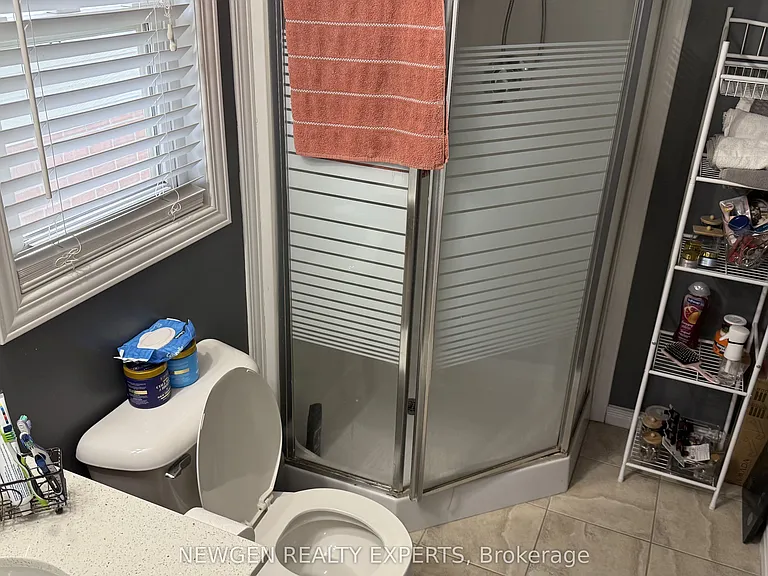 11 Berry Moss St — Photo 16