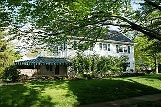 1st image of 2415 Hillview Ave