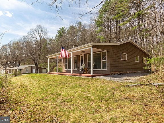 2nd image of 11907 Colyer Ln