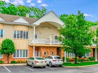 26 Sarah Ct, Amityville, NY 11701