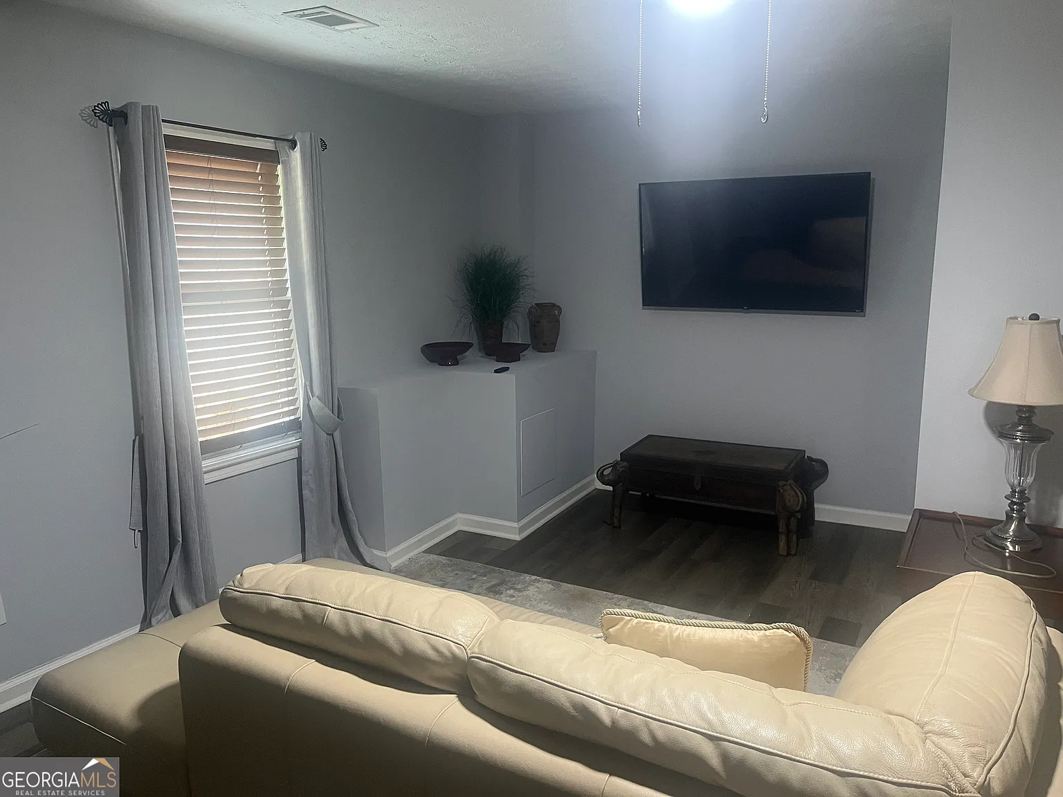 2 bed, 750 sqft, $1,500 — Photo 4