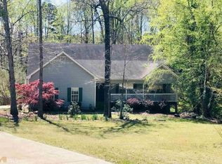 858 Broken Arrow Ln, Winder, GA 30680