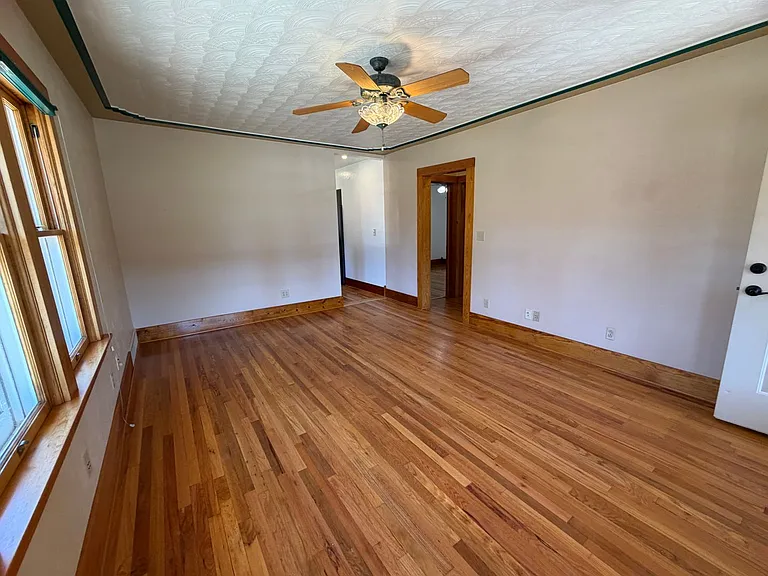 1447 W 3rd Ave — Photo 7