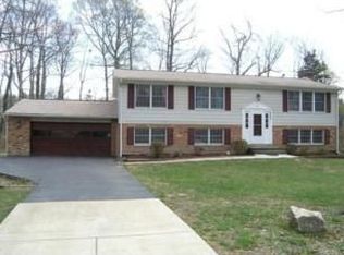 15825 Vista Dr, Dumfries, VA 22025
