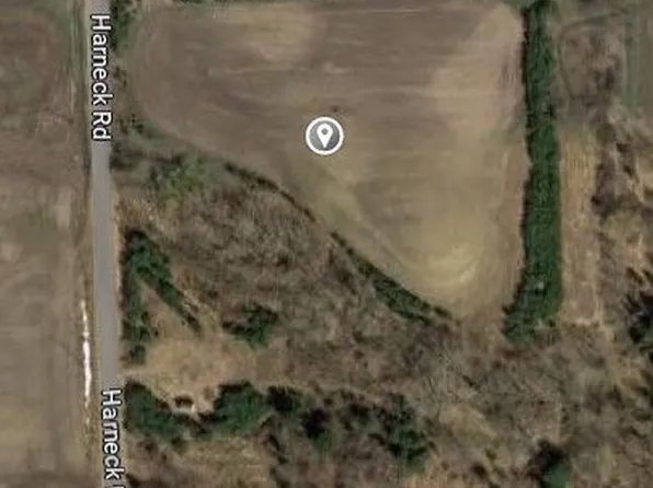 8399 Derby Rd, Applegate, MI 48401