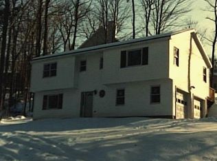 36 Manitook Dr, Oxford, CT 06483