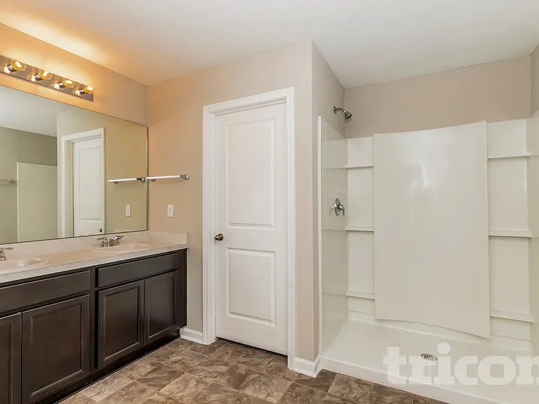 1610 Liberty Tree Pl — Photo 8